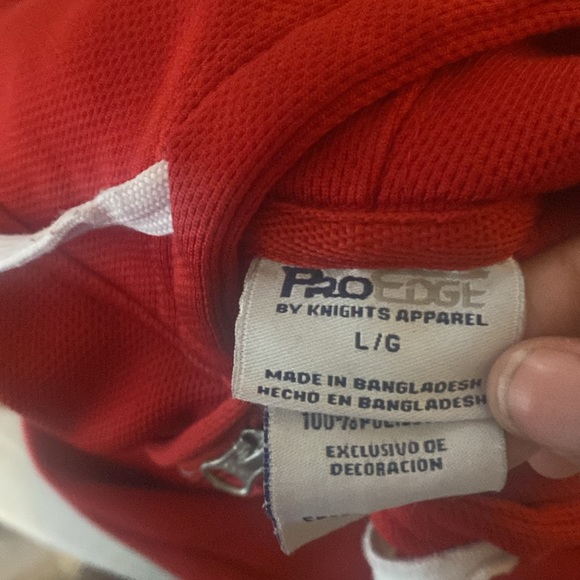 Red jacket - Picture 4 of 4